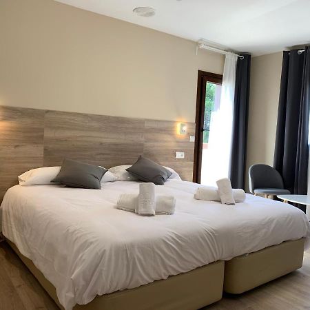 Hotel El Cobertizo Plasencia del Monte Zewnętrze zdjęcie