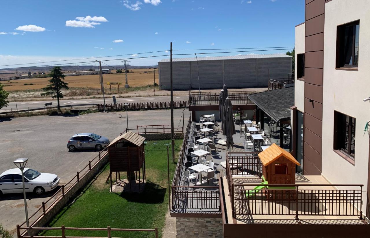 Hotel El Cobertizo Plasencia del Monte Zewnętrze zdjęcie